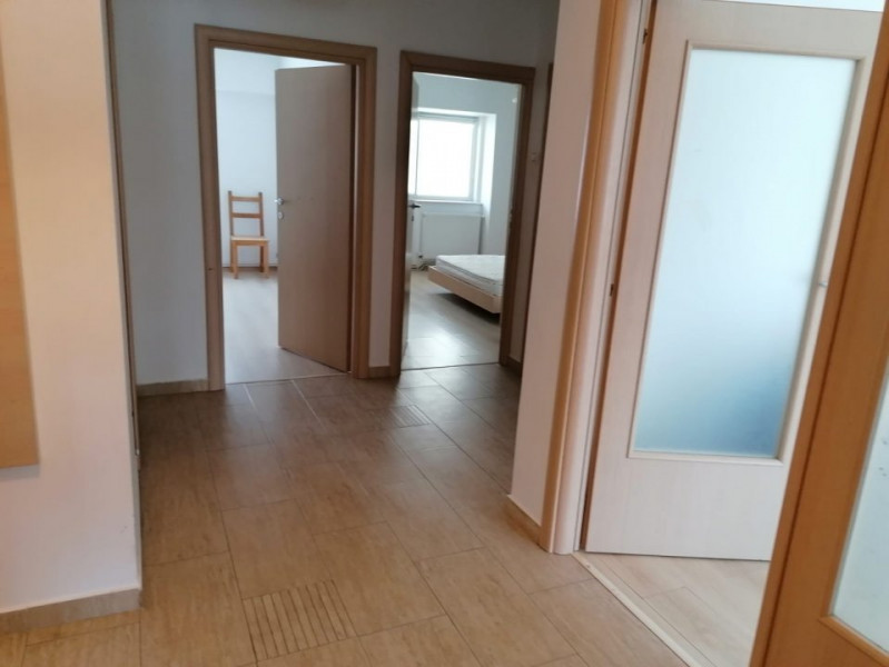 Apartament spatios Stadion disponibil termen lung