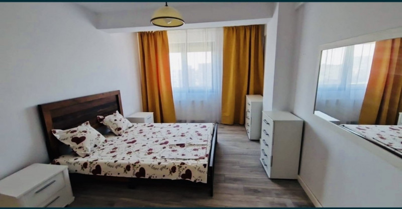 Apartament 3 camere  Tomis Plus decorat cu rafinament 