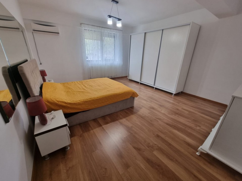 apartament de închiriat Universitate Campus cu parcare privata