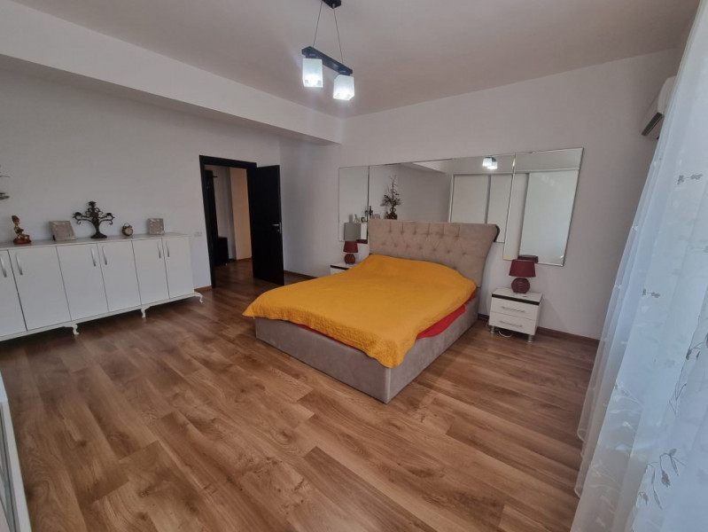 apartament de închiriat Universitate Campus cu parcare privata