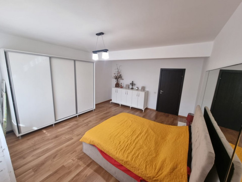 apartament de închiriat Universitate Campus cu parcare privata