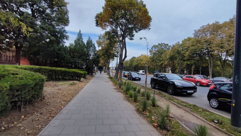 închiriere garsoniera renovata City Park Mall termen lung 