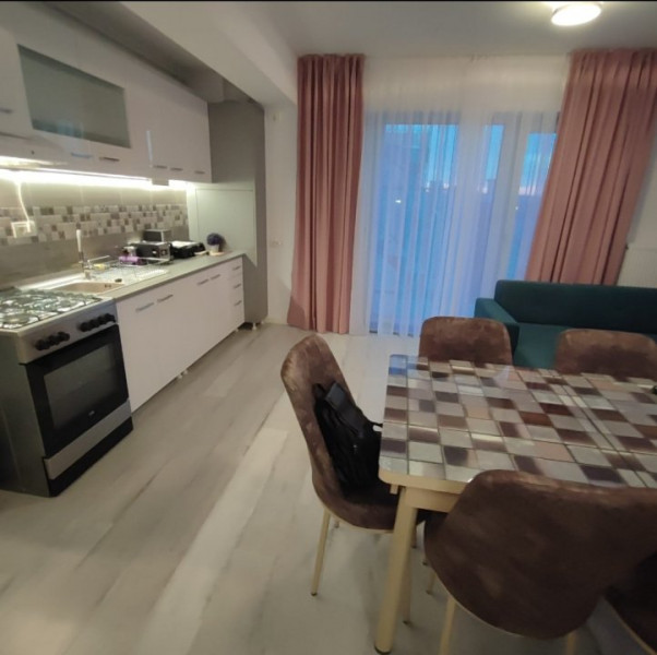 vânzare apartament 3 camere + terasa + parcare privata in proprietate