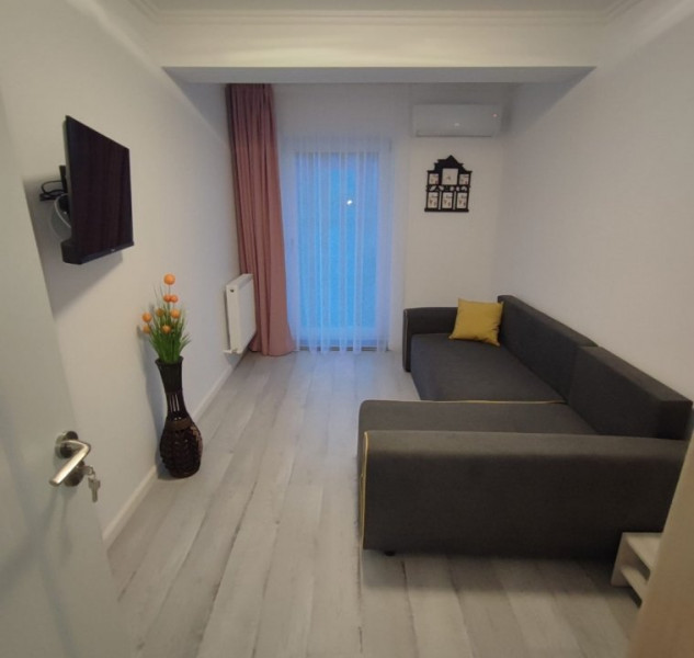 vânzare apartament 3 camere + terasa + parcare privata in proprietate