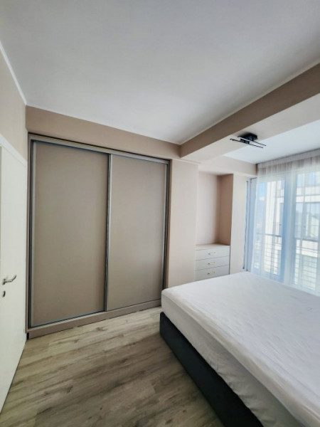 Central Apartament spațios decorat cu rafinament Garaj subteran 