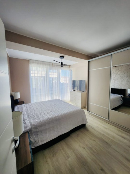 Central Apartament spațios decorat cu rafinament Garaj subteran 