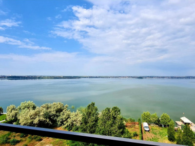 Ocazie! Stațiunea Mamaia, vedere la lac, apartament 3 camere, 2 grupuri sanitare