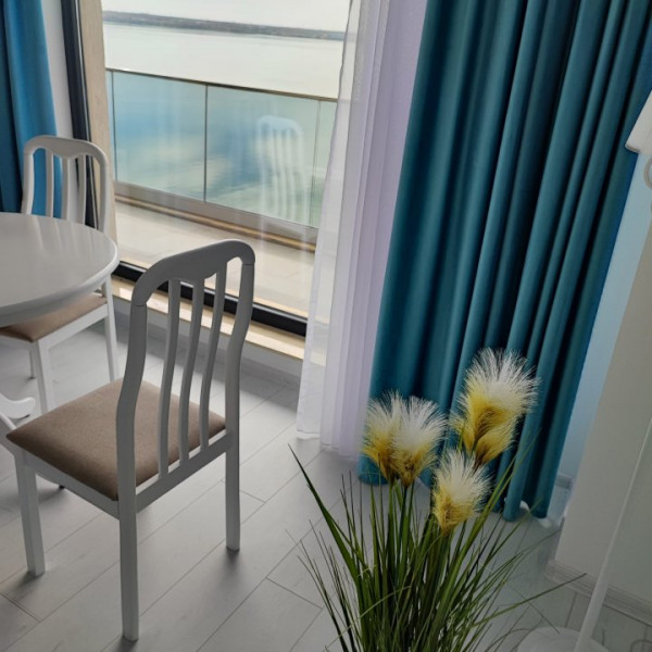 inchiriere apartament Constanta Mamaia vedere lac parcare subterană 