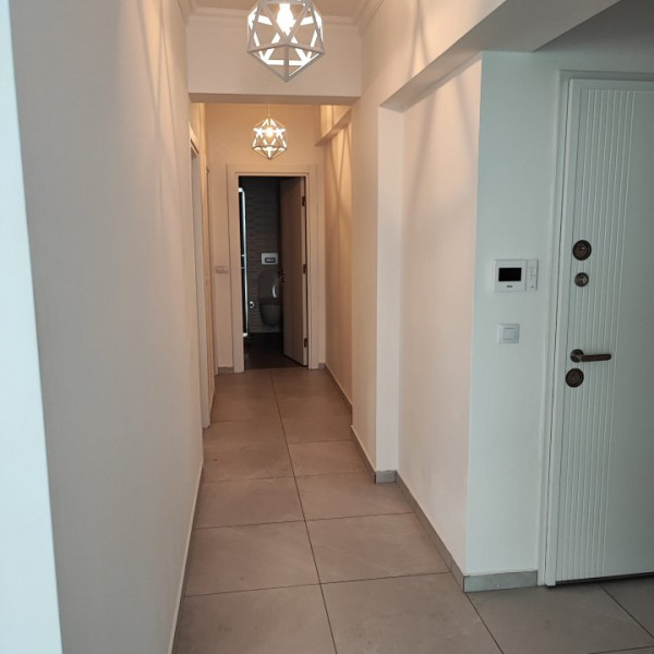 inchiriere apartament Constanta Mamaia vedere lac parcare subterană 