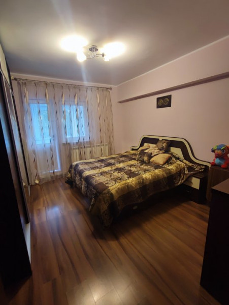 închiriere apartament ultracentral Spitalul Județean  parcare privata 