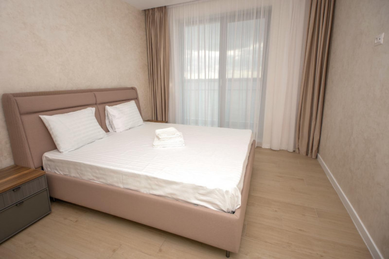 De închiriat – Apartament 3 camere cu vedere la lac, Lake On