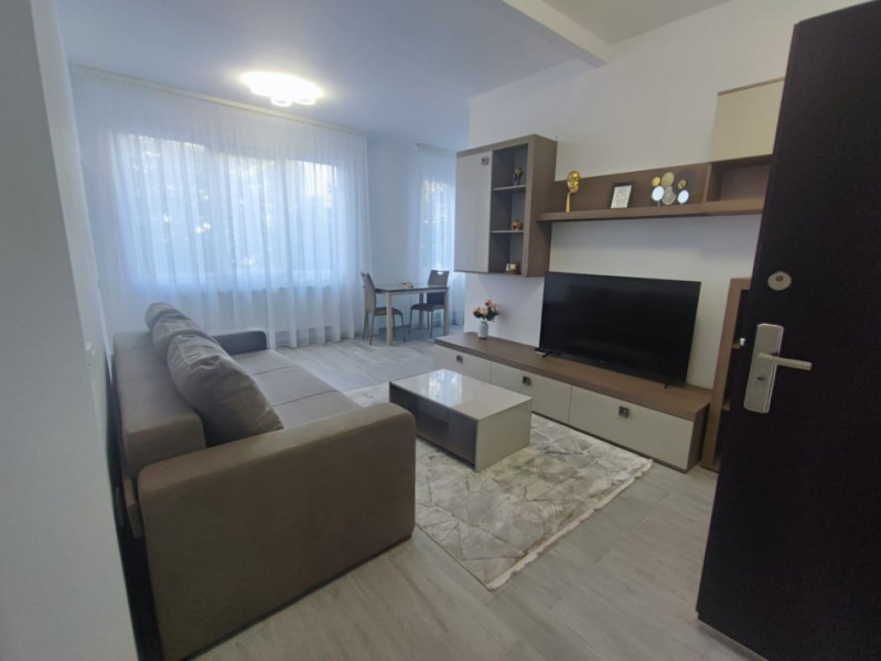 închiriere Apartament nou nout in clădire privata 