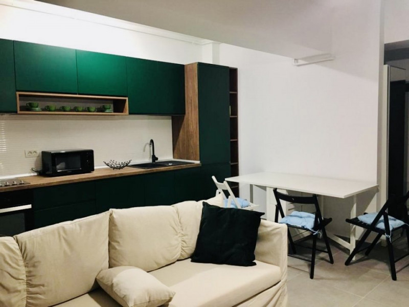 Apartament 2 camere cu vedere superbă la mare – de închiriat Iaki Mamaia