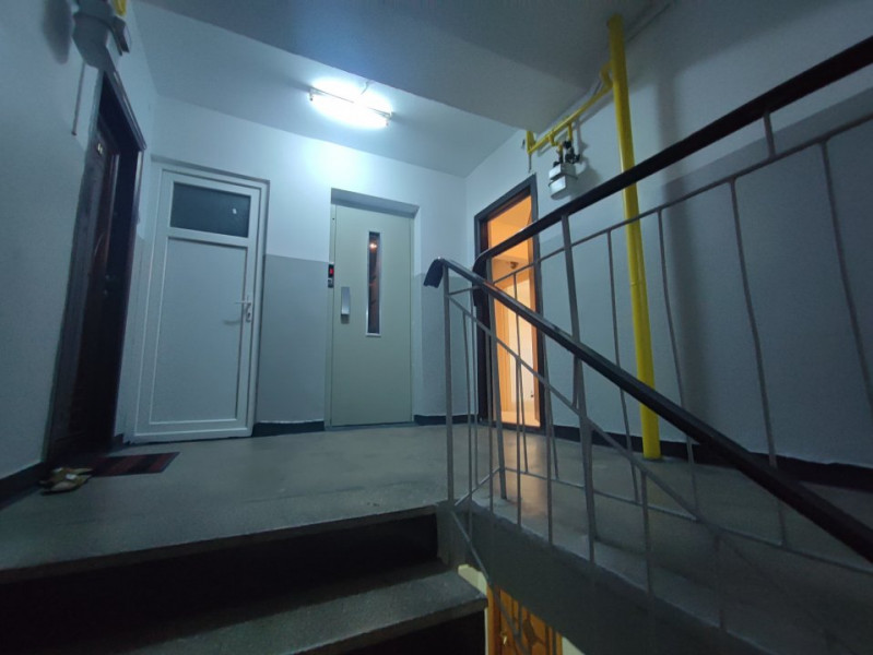 vânzare Apartament 2 camere decomandat Centru