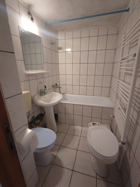 vânzare Apartament 2 camere decomandat Centru