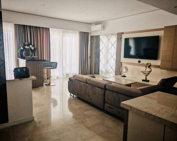 Apartament Premium cu Vedere la Mare – Faleza Nord Parcare subterană 