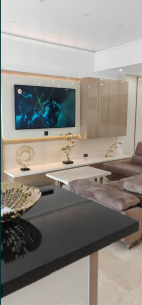 Apartament Premium cu Vedere la Mare – Faleza Nord Parcare subterană 