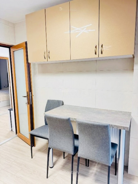 Apartament 2 camere de închiriat cu curte interioară – zonă Faleză Nord