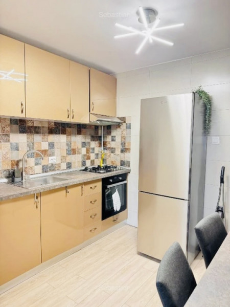 Apartament 2 camere de închiriat cu curte interioară – zonă Faleză Nord