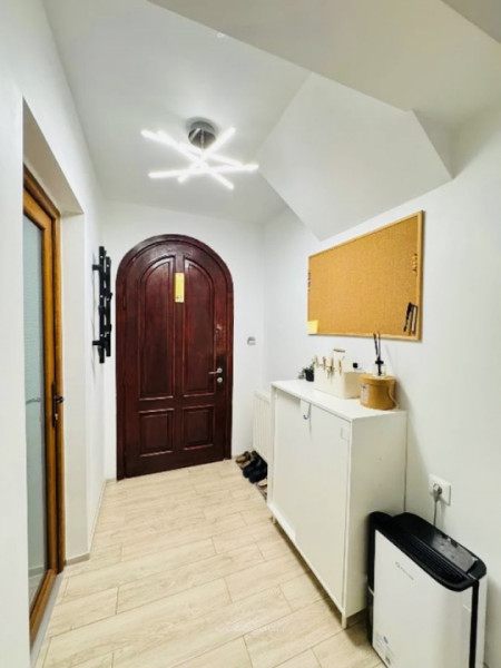 Apartament 2 camere de închiriat cu curte interioară – zonă Faleză Nord