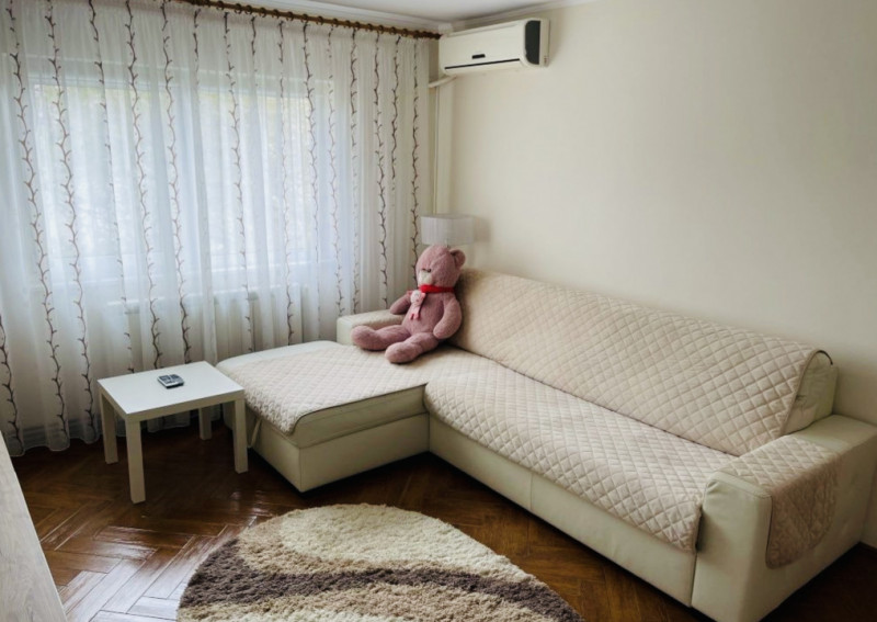 Apartament de închiriat cu 2 camere în zona Eden
