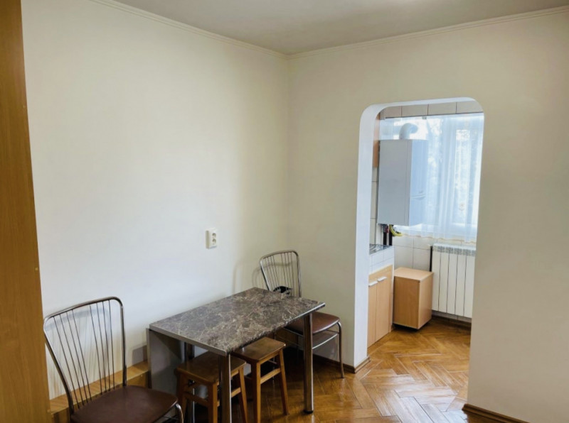 Apartament de închiriat cu 2 camere în zona Eden