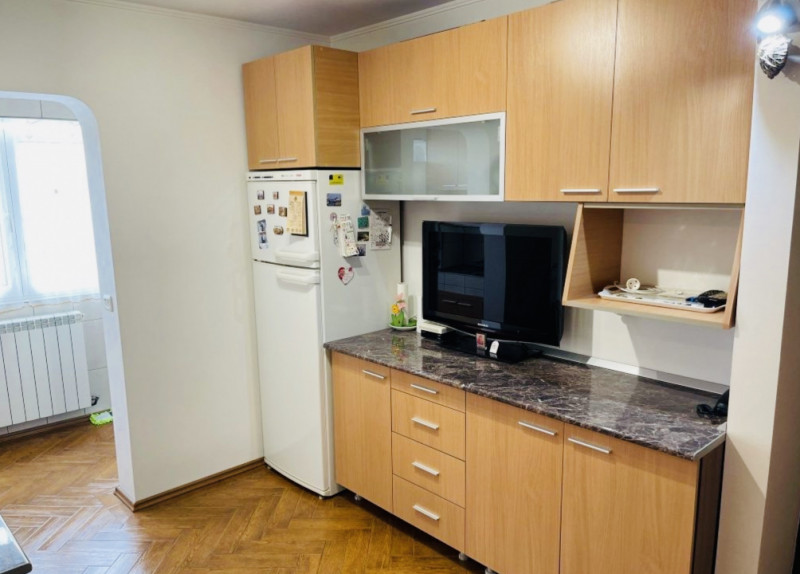 Apartament de închiriat cu 2 camere în zona Eden