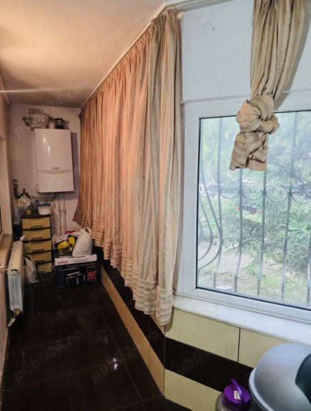 🏡 Apartament cu 3 camere, 2 băi, balcon și boxă — parter înalt, zona Eliberării