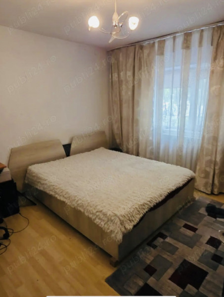 🏡 Apartament cu 3 camere, 2 băi, balcon și boxă — parter înalt, zona Eliberării