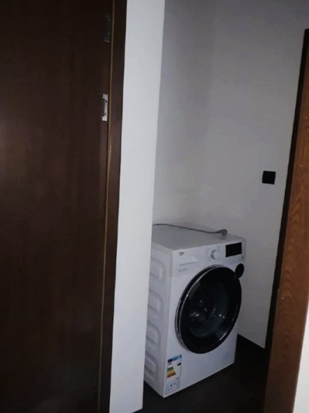 De vânzare - apartament 3 camere, renovat complet, Tomis Nord, etaj 1