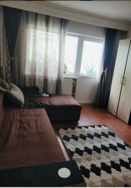 De vânzare apartament 3 camere –strada Eliberarii  Inel II, Constanța
