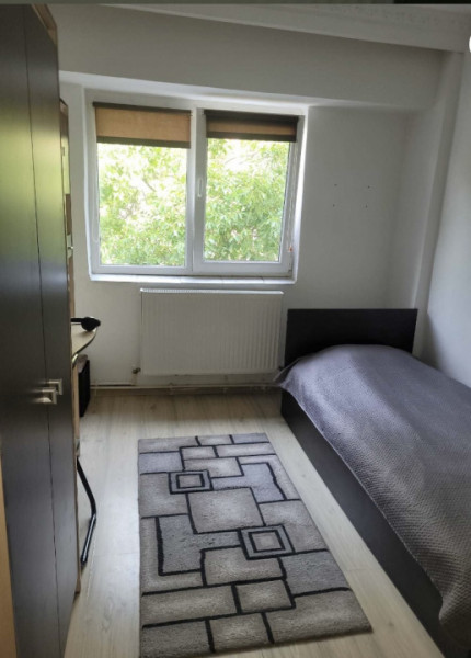 De vânzare apartament 3 camere –strada Eliberarii  Inel II, Constanța