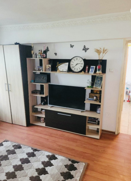 De vânzare apartament 3 camere –strada Eliberarii  Inel II, Constanța