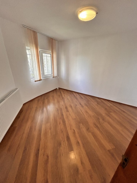 Inchiriere Apartament nemobilat parter Faleza Nord 