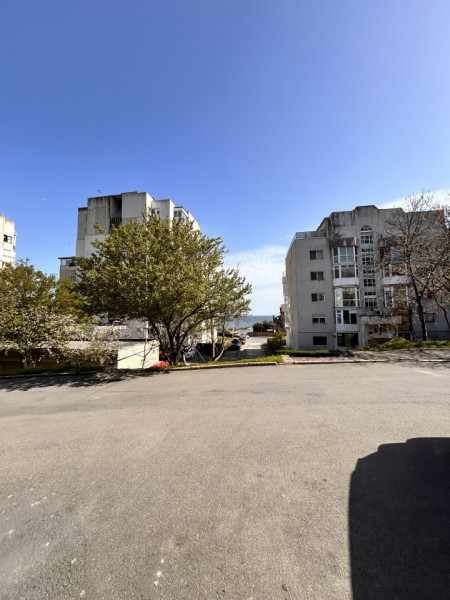 Inchiriere Apartament nemobilat parter Faleza Nord 