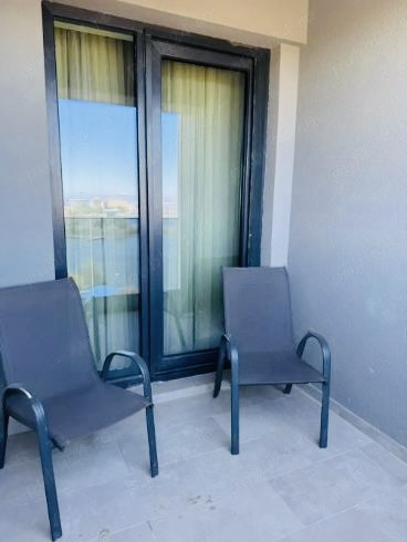 De închiriat – Studio cu răsărituri peste lac, Aviatorii Residence