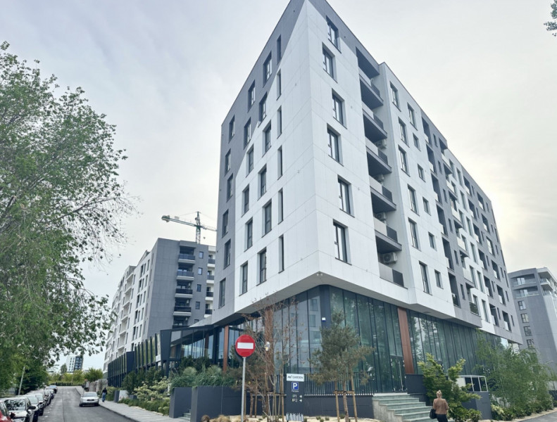 De închiriat – Studio cu răsărituri peste lac, Aviatorii Residence