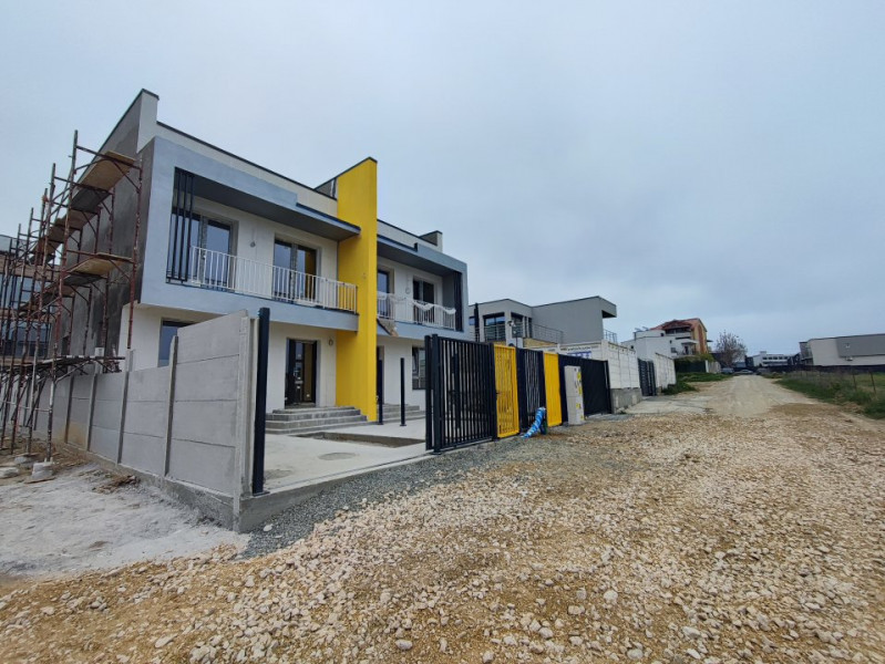Vanzare Vila deosebita cu Zid dublu și Terasa 60 mp.