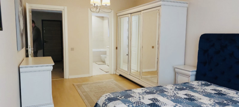 De închiriat – Apartament 3 camere, 102 mp, zona Capitol