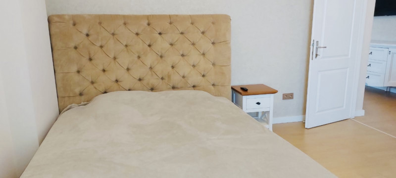 De închiriat – Apartament 3 camere, 102 mp, zona Capitol