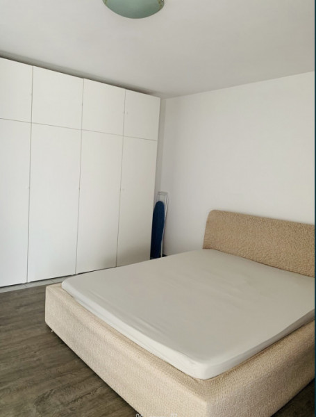 Apartament 2 camere + loc parcare – de închiriat în zona Baba Novac