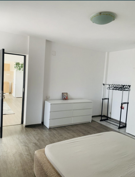 Apartament 2 camere + loc parcare – de închiriat în zona Baba Novac