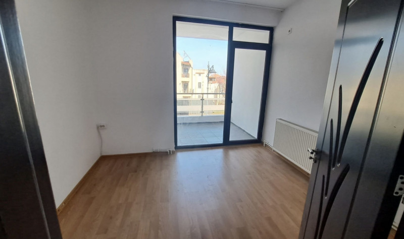 Spațiu comercial de închiriat – Zona Peninsulară, Piața Ovidiu / Biserica Greacă
