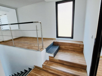 Spațiu comercial de închiriat – Zona Peninsulară, Piața Ovidiu / Biserica Greacă