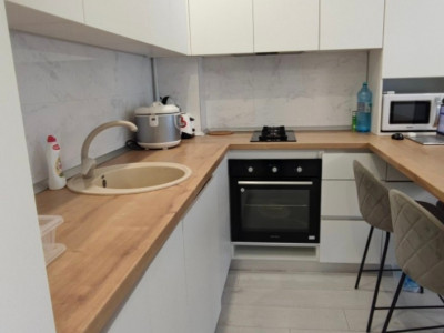 Inchiriere apartament modern Mamaia 