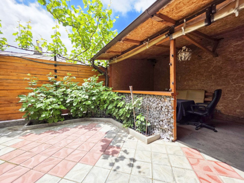 Faleză Nord - Casă mobilată si utilată modern, renovată complet la 350m de plajă