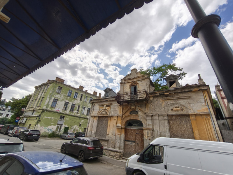 Exclusivitate Vânzare Clădire în Zona Plaja Modern