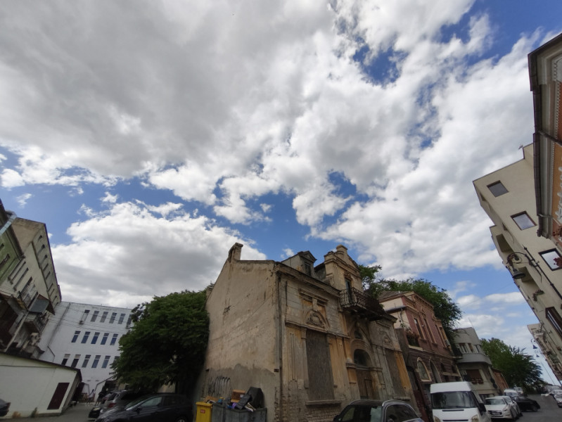 Exclusivitate Vânzare Clădire în Zona Plaja Modern