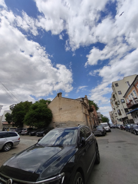 Exclusivitate Vânzare Clădire în Zona Plaja Modern