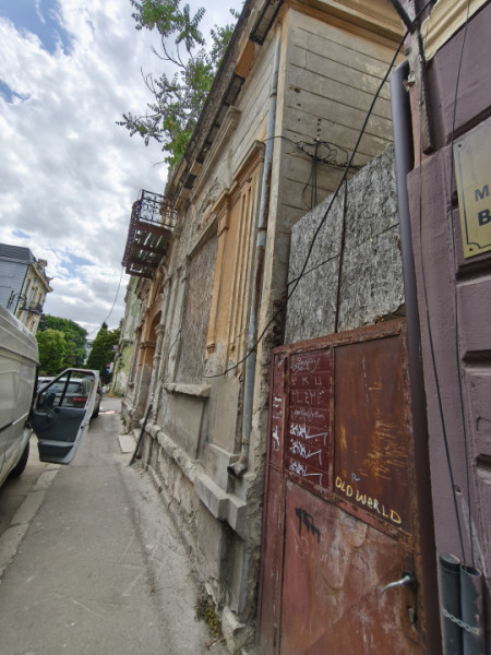 Exclusivitate Vânzare Clădire în Zona Plaja Modern